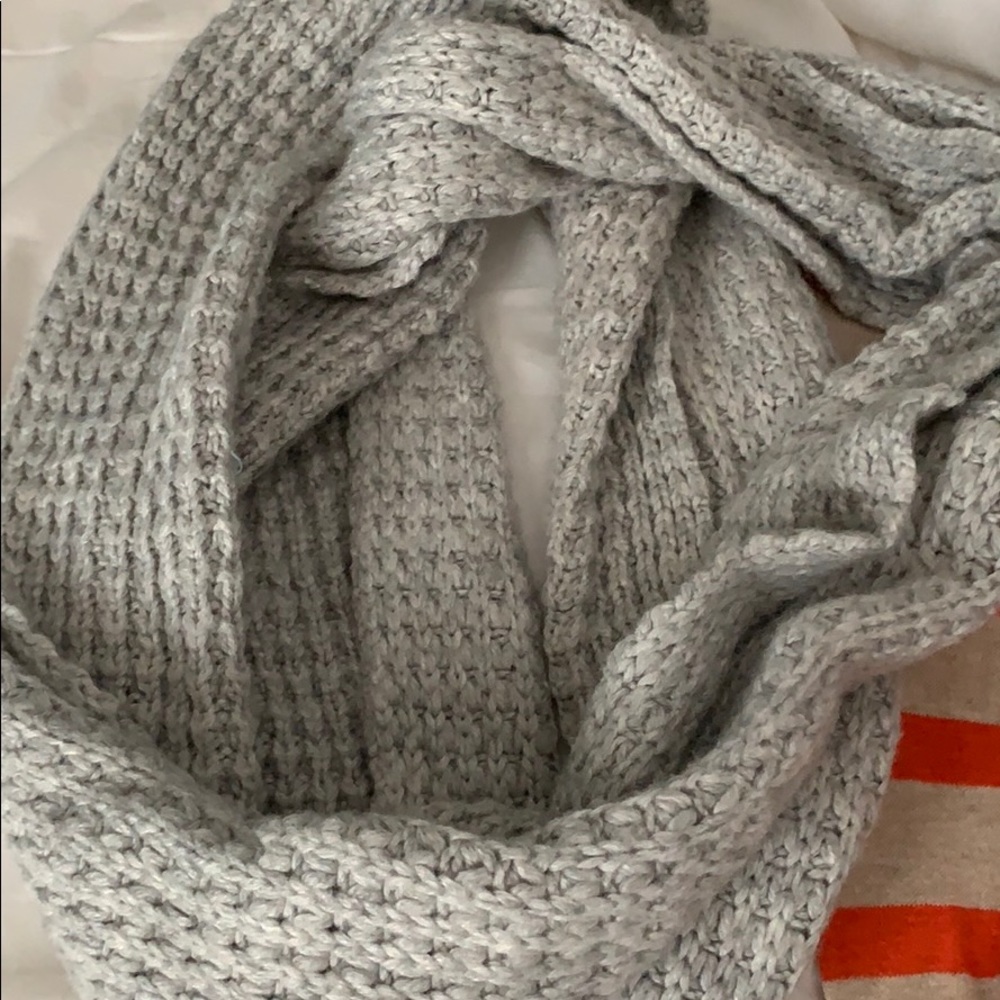 Scarf - Picture 2 of 2